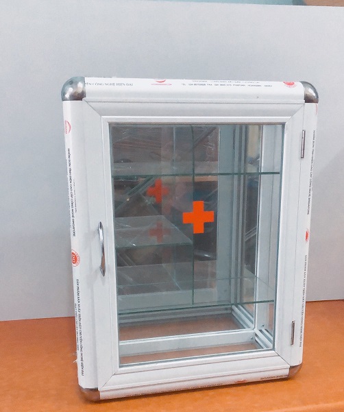 Tủ đựng dụng cụ y tế treo tường