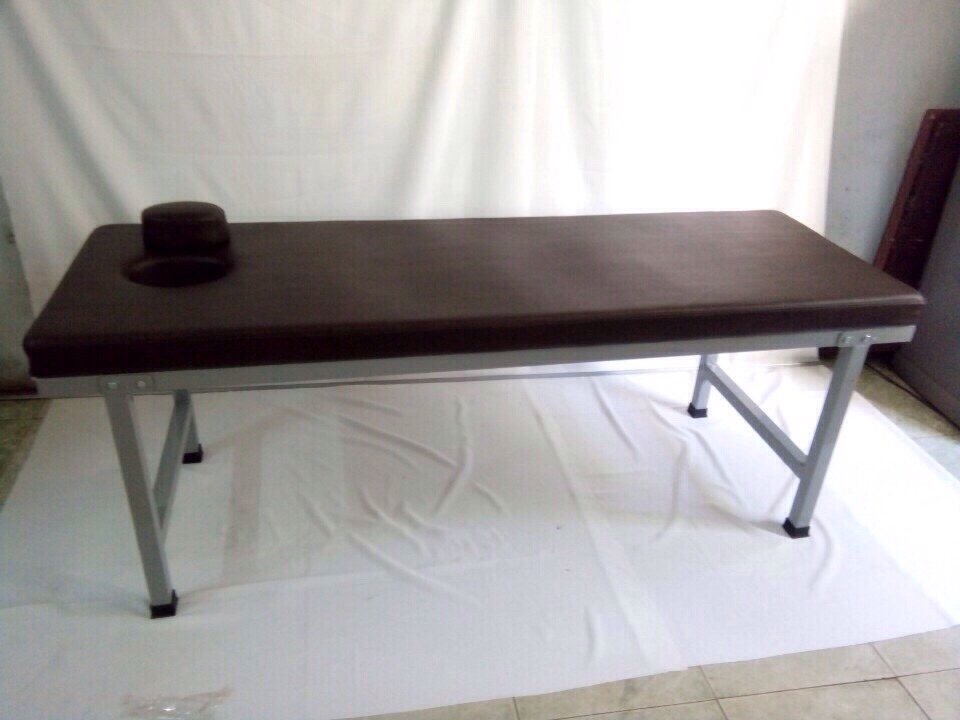giường châm cứu xoa bóp bấm huyệt