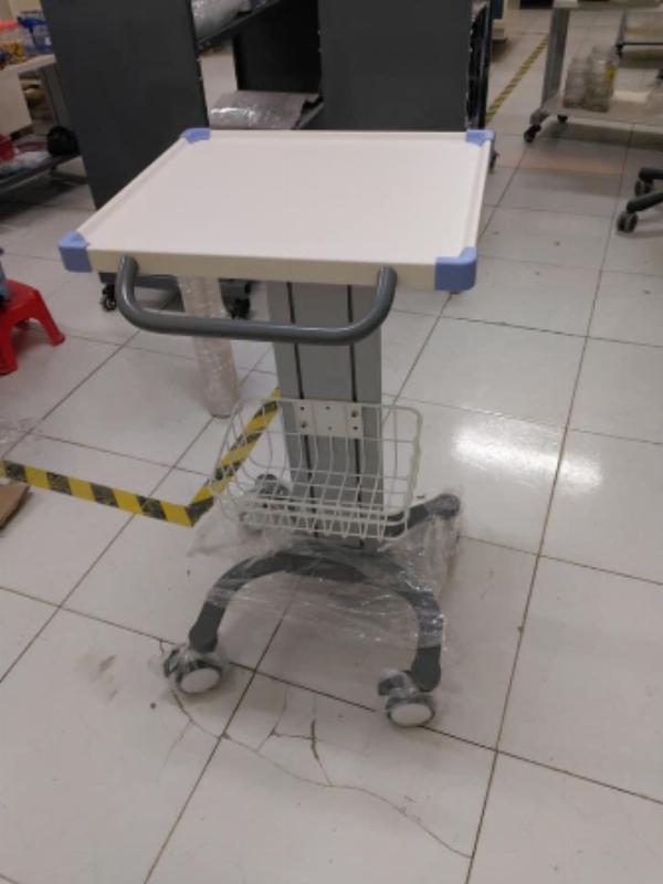 Xe đẩy bệnh nhân: Phân loại và ứng dụng tại bệnh viện